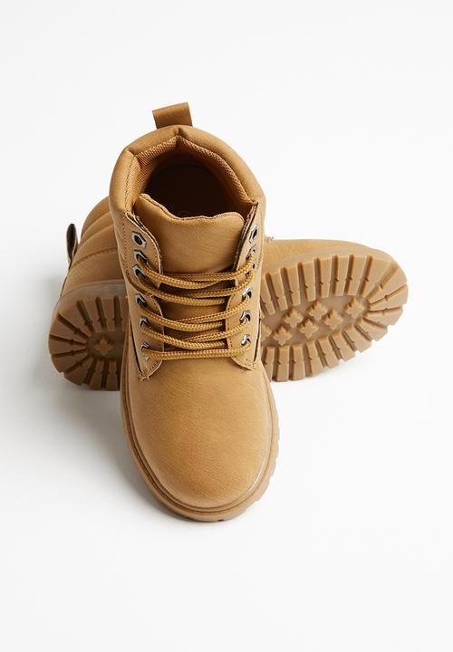 Rebel Republic - Teen boys lace up boot - tan