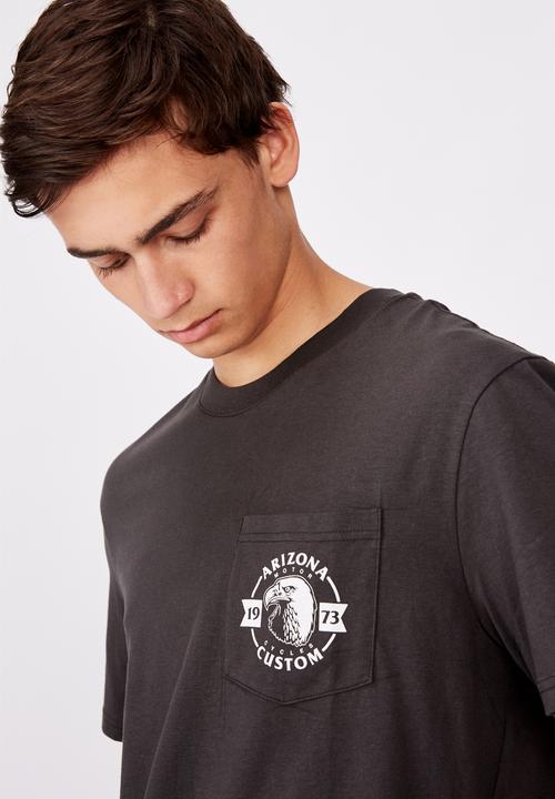 Factorie - Arizona custom regular graphic pocket T-shirt - pirate black