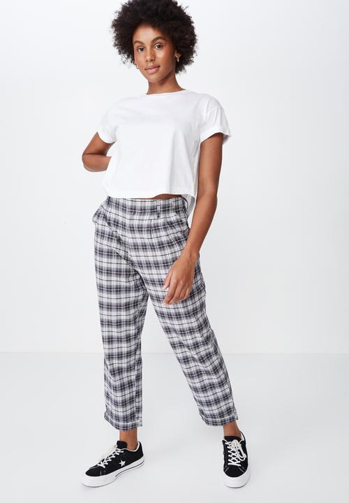 Factorie - Curved hem short sleeve top - white