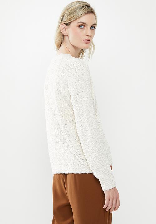 Vero Moda - Agnes o-neck blouse - cream