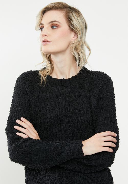 Vero Moda - Agnes o-neck blouse - black