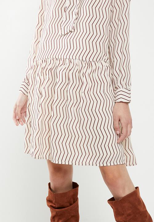 Vero Moda - In your dreams dress - cream & brown 