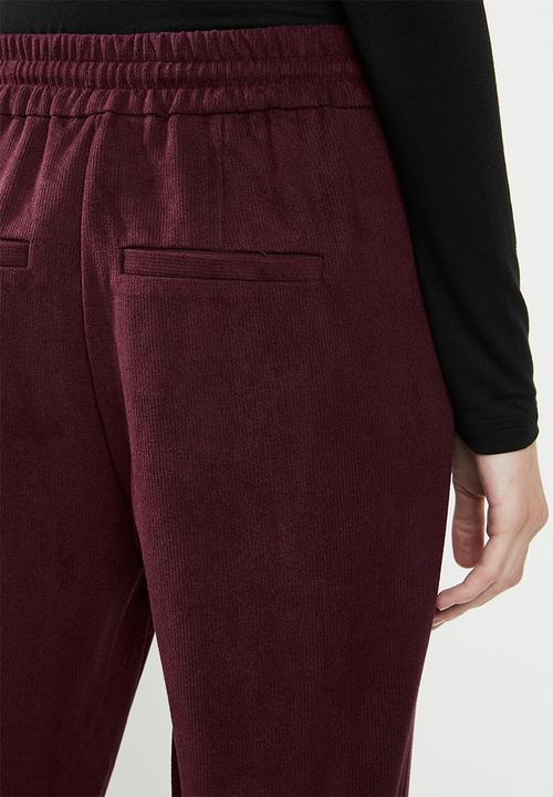 Vero Moda - Eva loose soft cord pants - burgundy