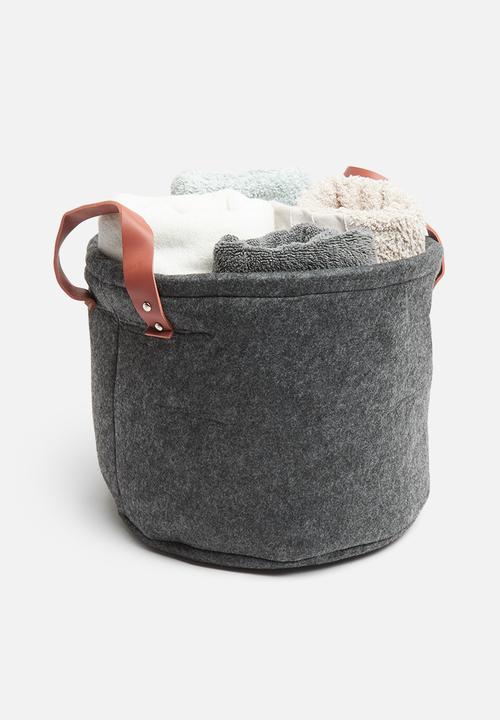 Bathroom Solutions - Felt round storage basket - black
