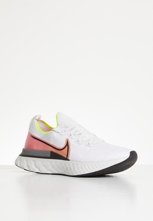 Nike - React Infinity Run Flyknit - platinum tint / black pink blast