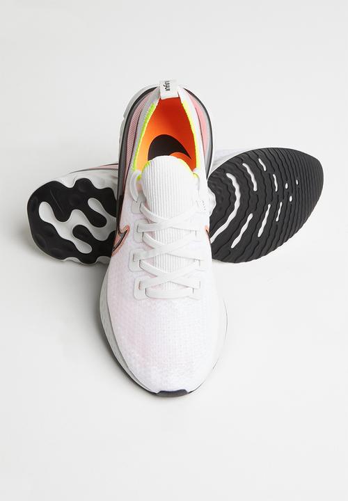 Nike - React Infinity Run Flyknit - platinum tint / black pink blast