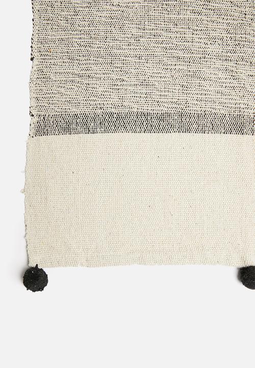H&S - Pompom throw - natural border