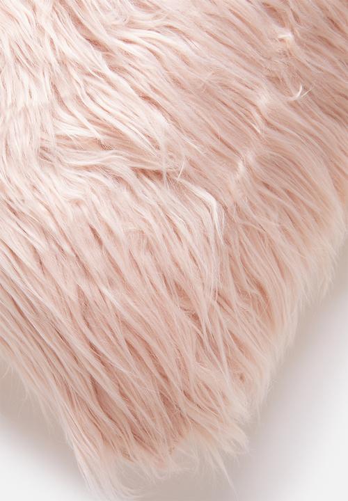 H&S - Fuzzy cushion - pink