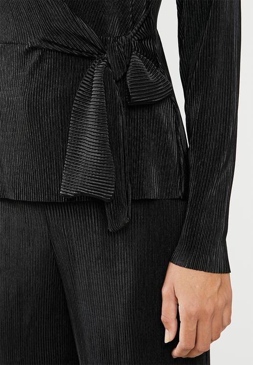 edit - Side tie long sleeve top - black