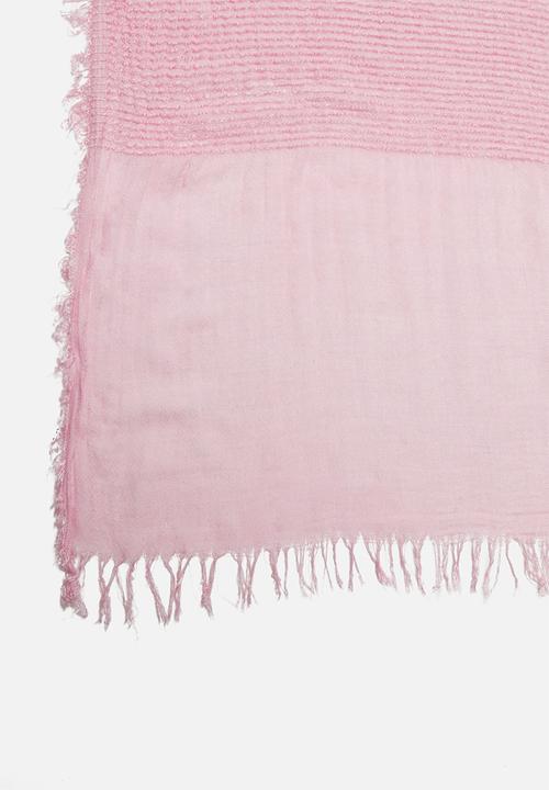 MANGO - Frayed edge scarf - pink