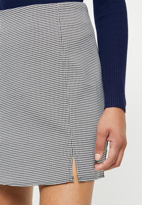 Missguided - Houndstooth check mini skirt - black & white 