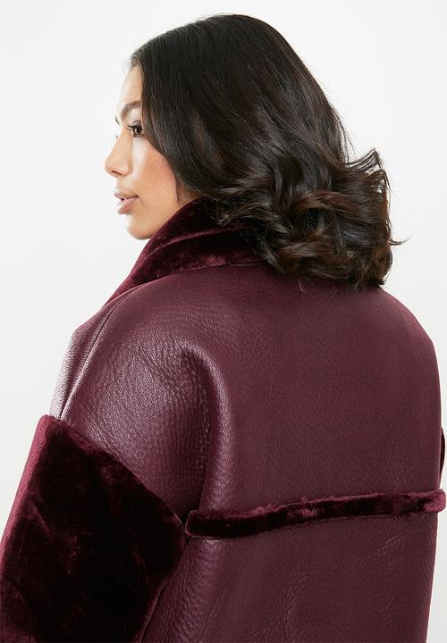 Missguided - Faux fur sleeve aviator - burgundy