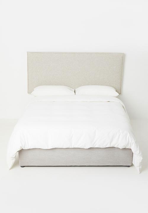 Sixth Floor - Flange trim headboard - Natural