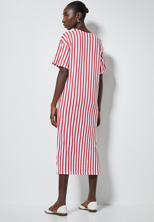 Superbalist - T-shirt dress with boxy sleeve - red & white 