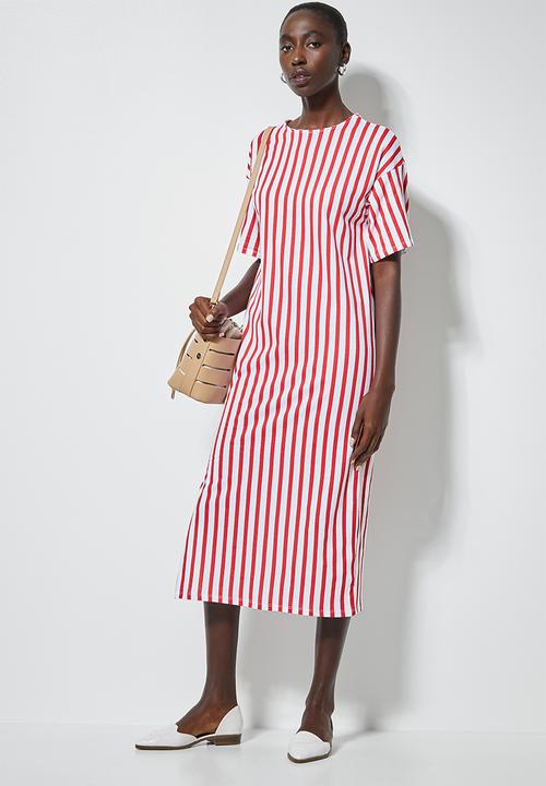 Superbalist - T-shirt dress with boxy sleeve - red & white 