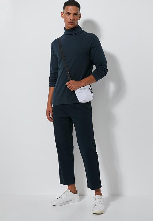 Superbalist - Plain roll neck tee - navy