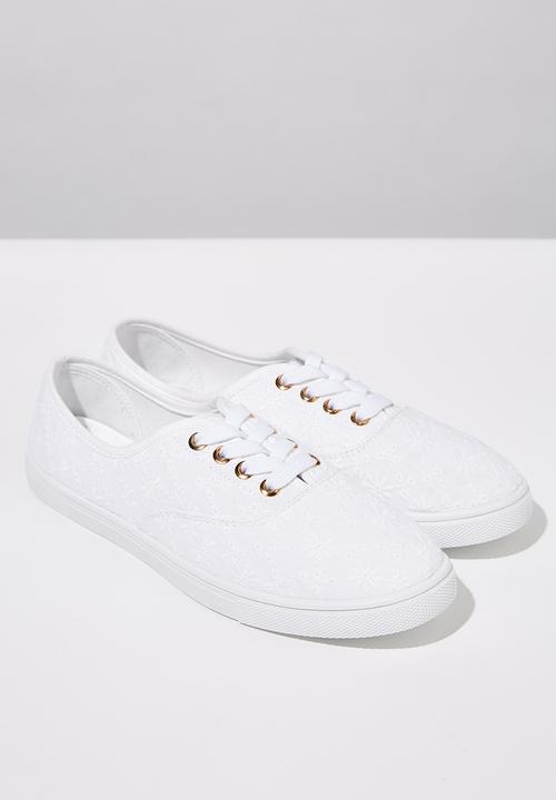 Cotton On - Juno plimsoll - white broderie