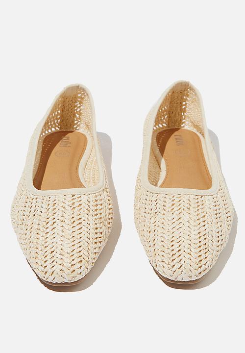 Cotton On - Celia square toe ballet - off white