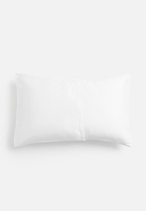 Sixth Floor - Cotton quilted pillowcase set - white