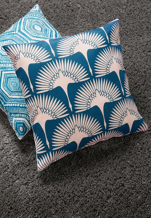 Grey Gardens - Swans cushion cover - blue