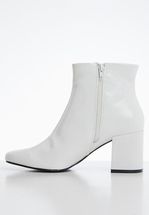 Public Desire - Vision ankle boot - white