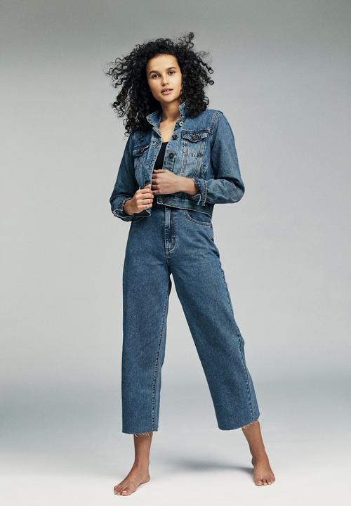 Cotton On - Girlfriend denim jacket - blue 