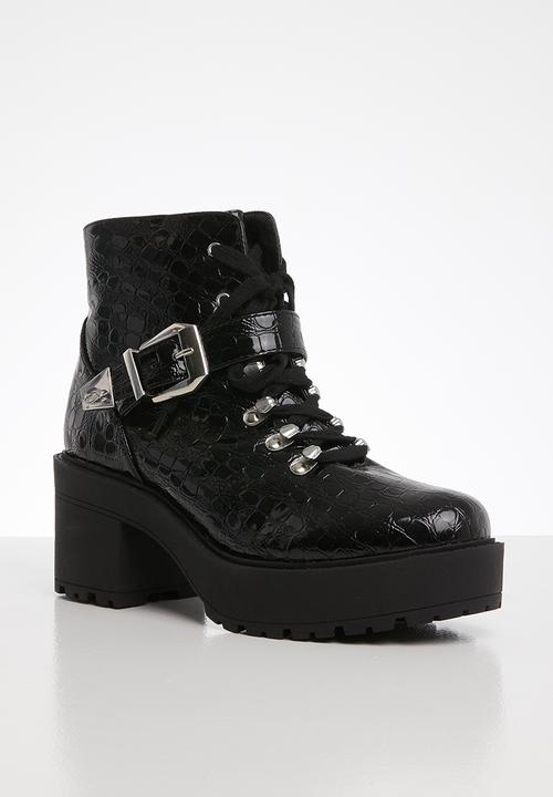 Public Desire - Attitude biker boot - black