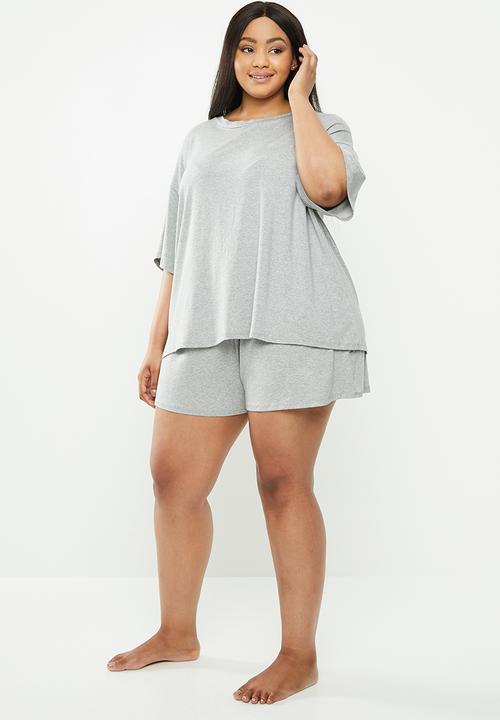 Superbalist - Plus sleep tee & shorts set - grey