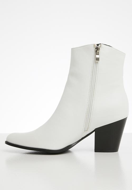 Miss Black - Cowgirl boot - white