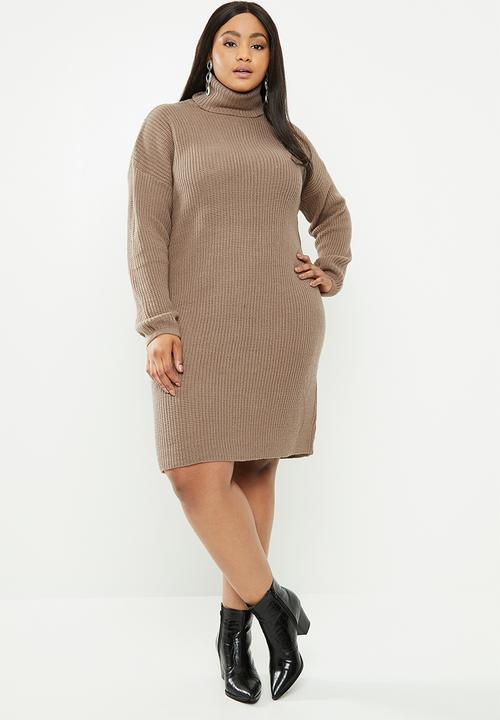 curve jumper dress