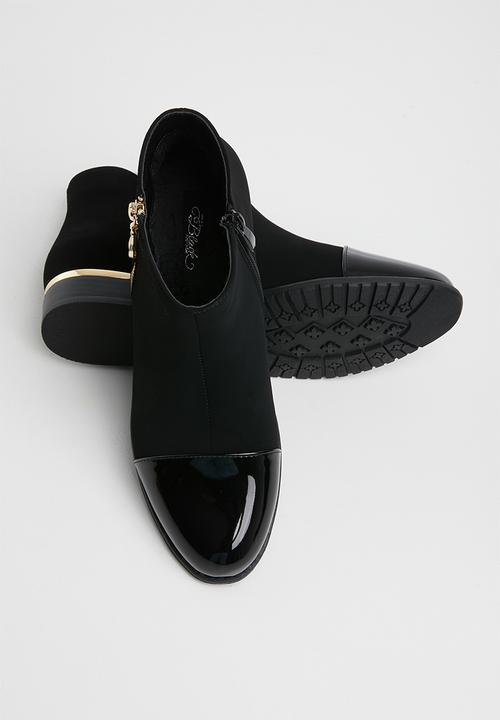 Miss Black - Hadar boot - black
