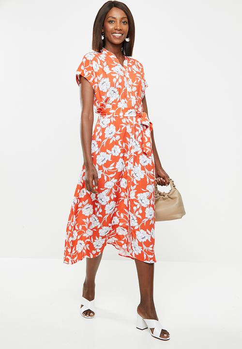 edit - Soft waist fit & flare dress - orange & white 