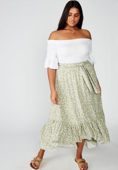 Cotton On - Curve gypsy tiered maxi skirt blair floral paisley - khaki & white 