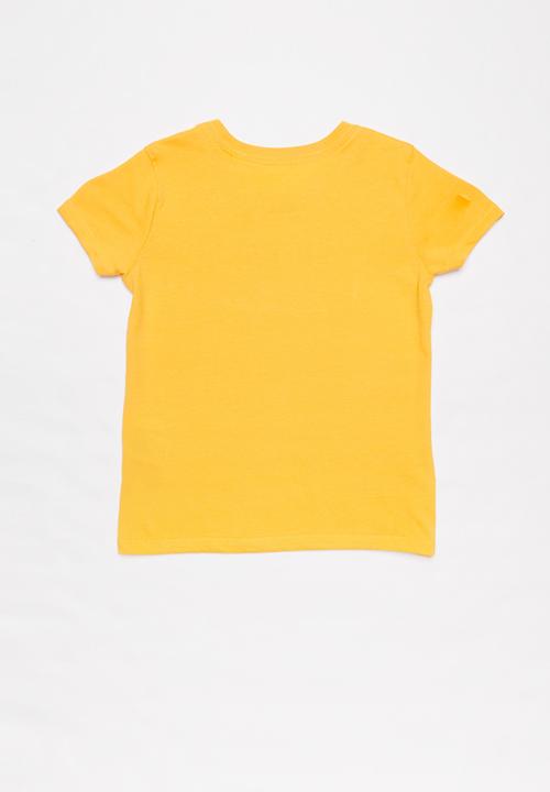 GUESS - Short sleeve Guess triangle tee - yellow