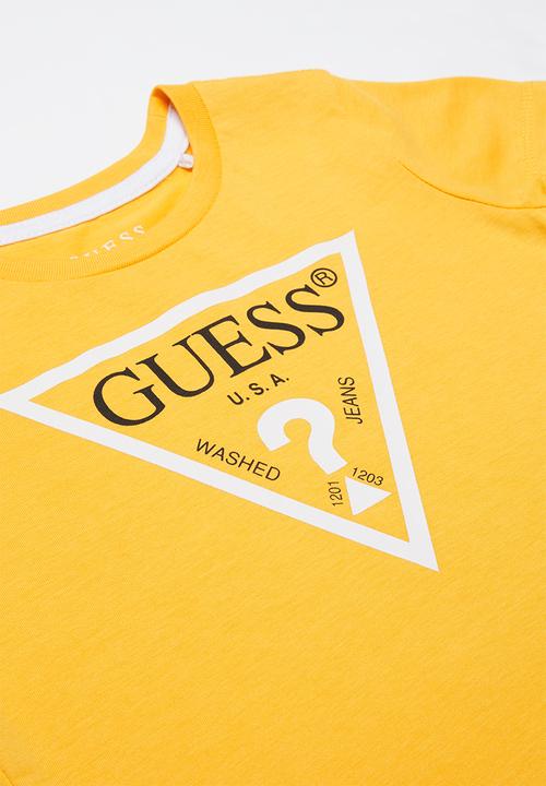 GUESS - Short sleeve Guess triangle tee - yellow