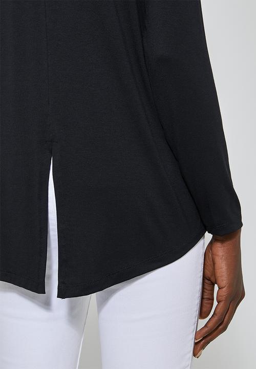 Superbalist - Longline curved hem top - black