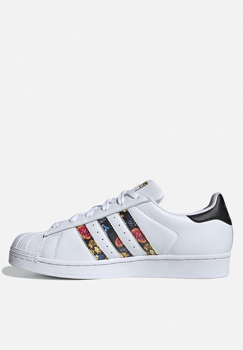 adidas Originals - Superstar - white / gold metallic