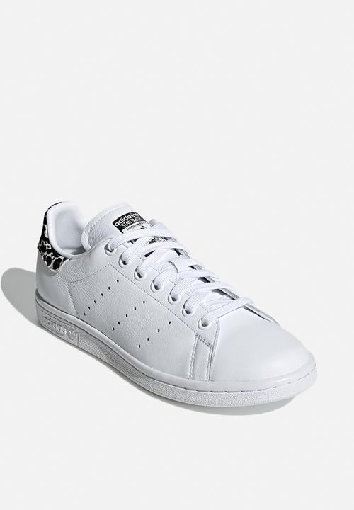 adidas Originals - Stan Smith - ftw white / black / shock pink