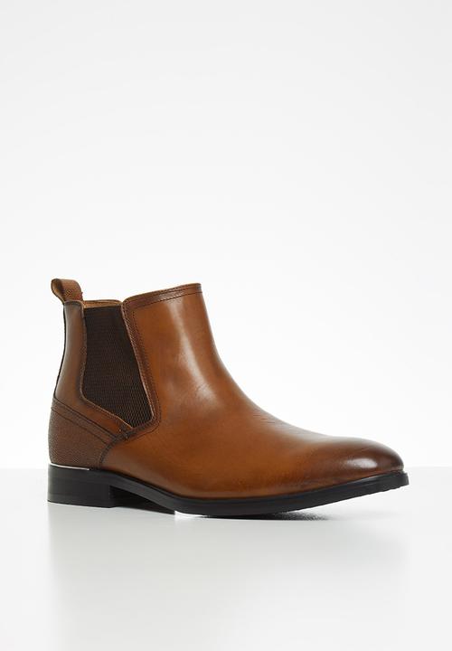 Steve Madden - Affinity Chelsea boot - tan