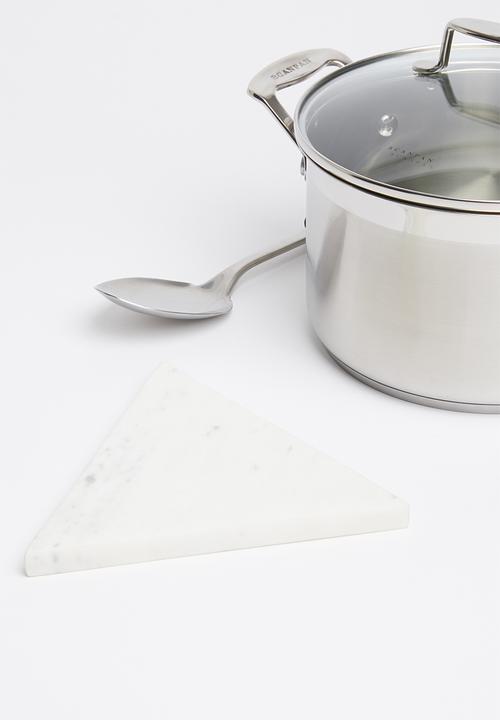 Sixth Floor - Capra tri marble trivet - white