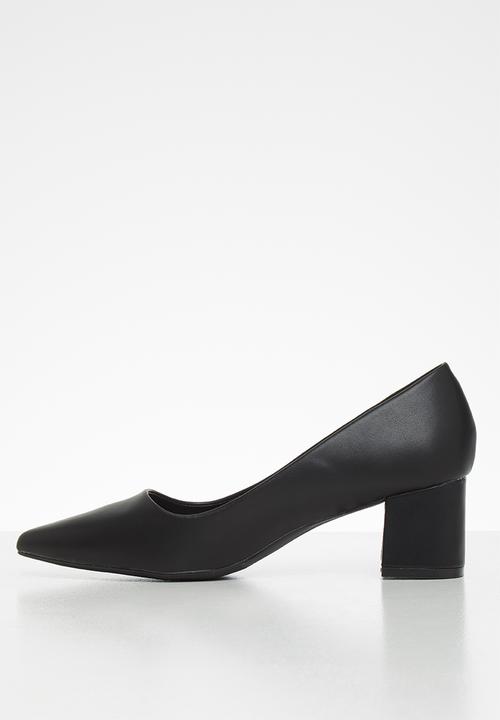 Butterfly Feet - Royalty court - black