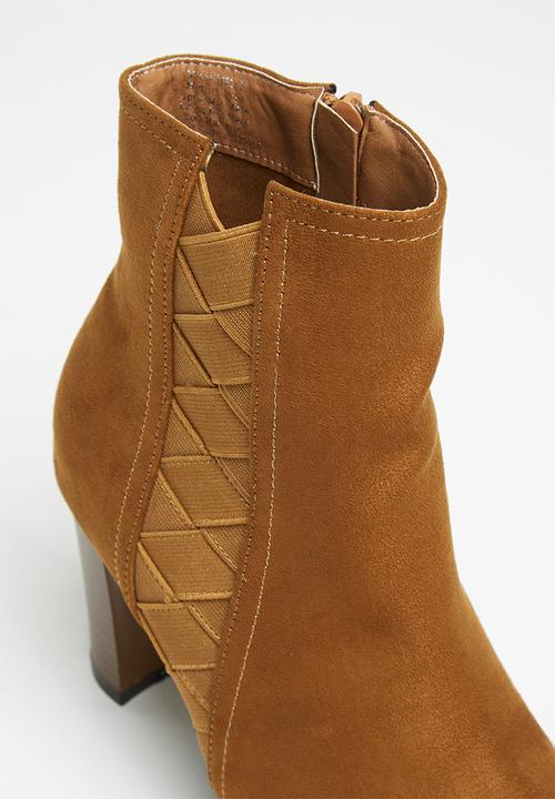 Butterfly Feet - Mocca boot - camel