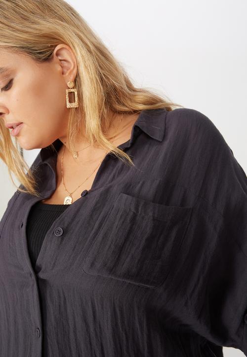 Cotton On - Curve oversized drop shoulder shirt - washed ebony