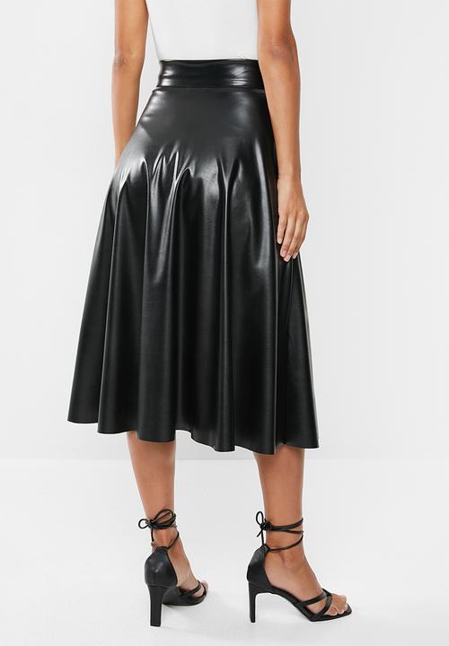 VELVET - Pleather circle midi skirt - black
