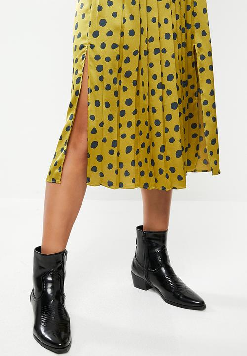 VELVET - Satin pleated midi skirt - chartreuse