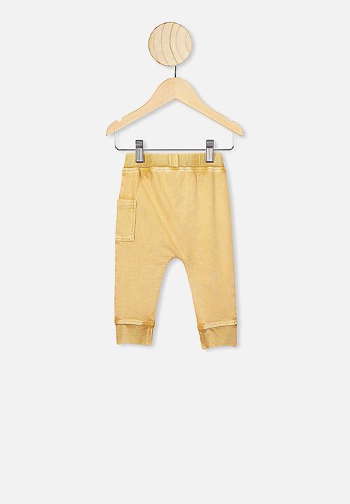 Cotton On - Zac trackpant - vintage honey