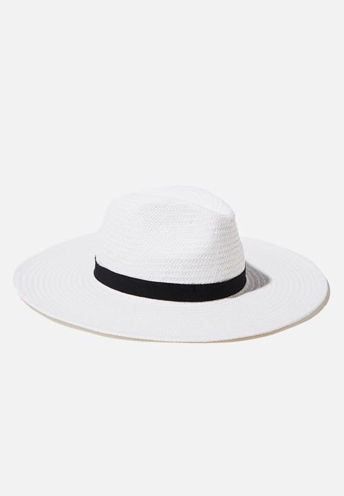 flat panama hat