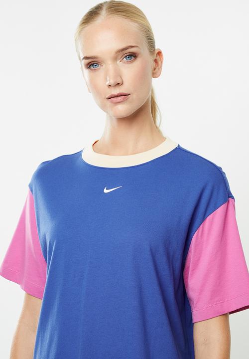 Nike - Nike sports  essential top - blue & pink 