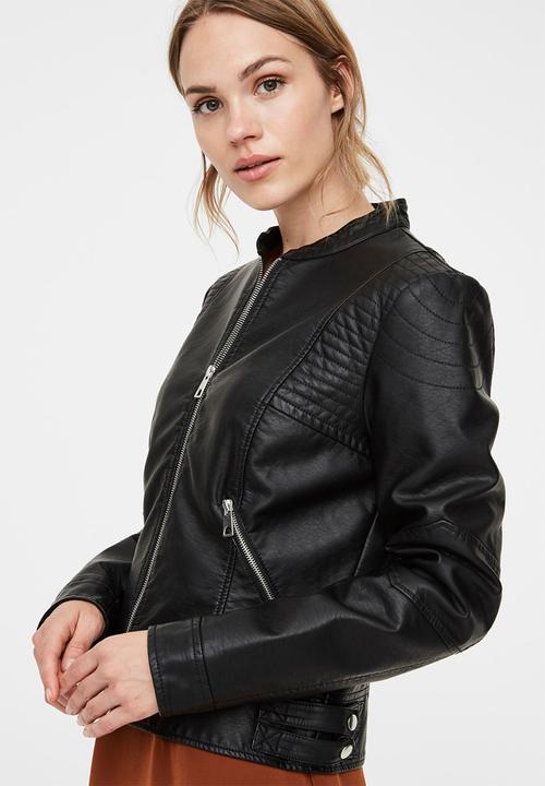 Vero Moda - Riamarta short coated jacket - black