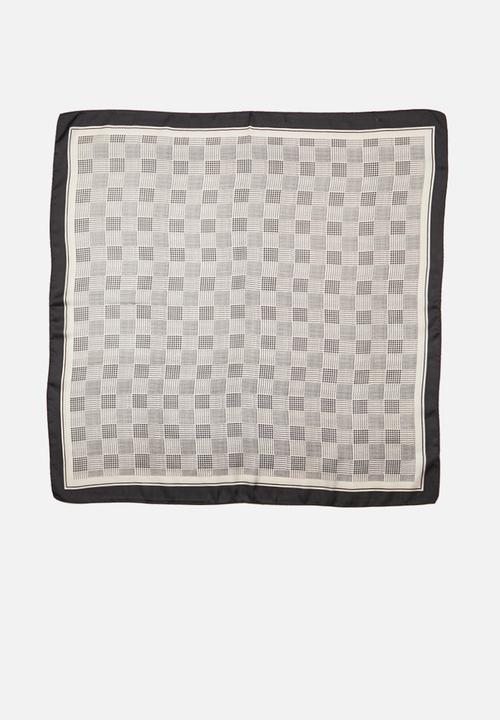 Superbalist - Houndstooth neckerchief - black & white